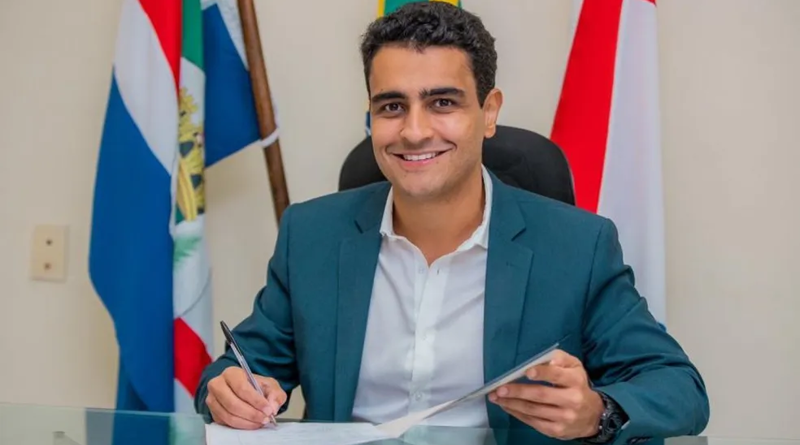 JHC deixa cargo de prefeito de Maceió e se lança na disputa eleitoral