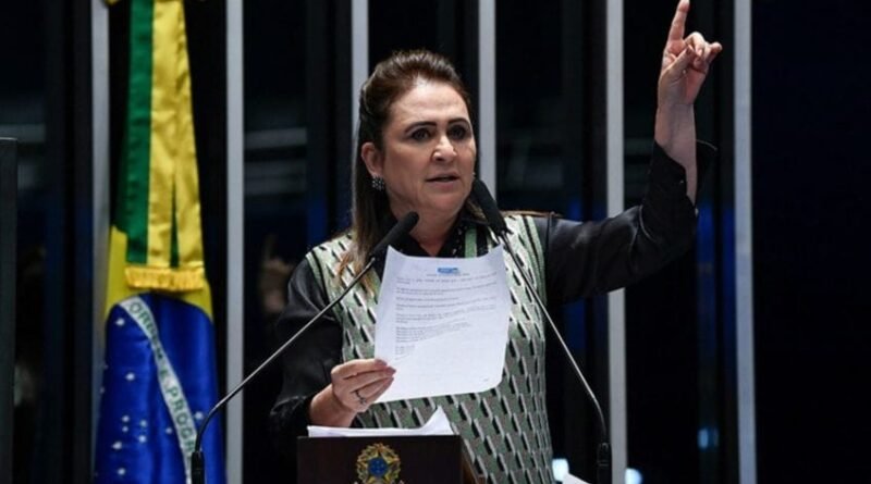 Kátia Abreu, ruralista, opta por se filiar ao PT