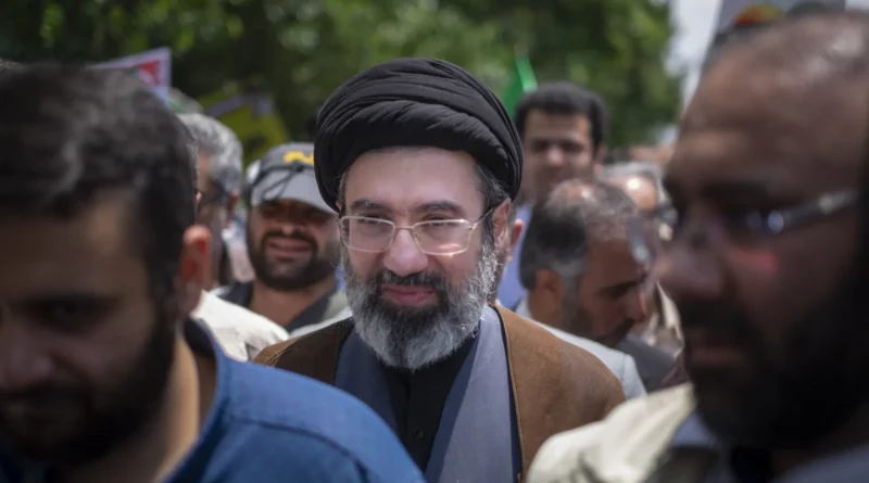 Khamenei anuncia novas regras para a passagem no Estreito de Ormuz