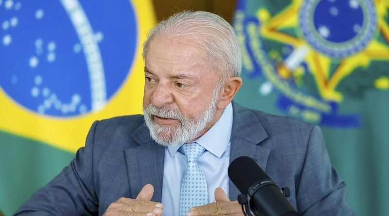 Lula apresenta projeto no Congresso para abolir a escala 6x1
