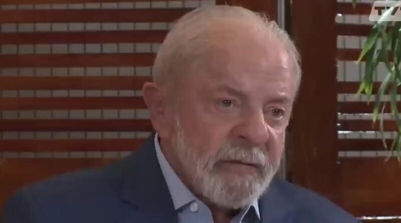 Lula critica senador que acredita ter poder divino durante seu mandato de oito anos