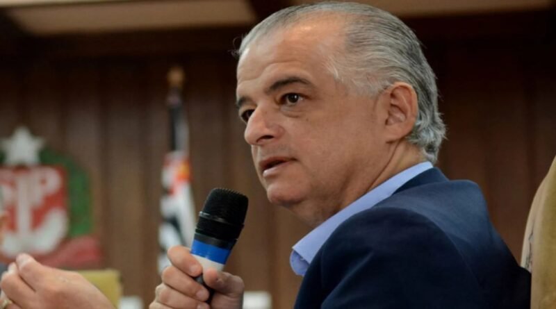 Márcio França desiste de cargo no ministério de Lula para concorrer em São Paulo