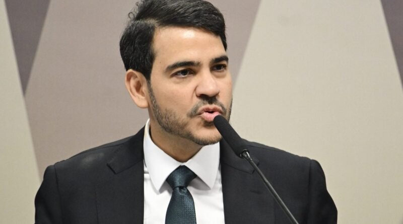 Messias e Lula se reúnem após rejeição no Senado