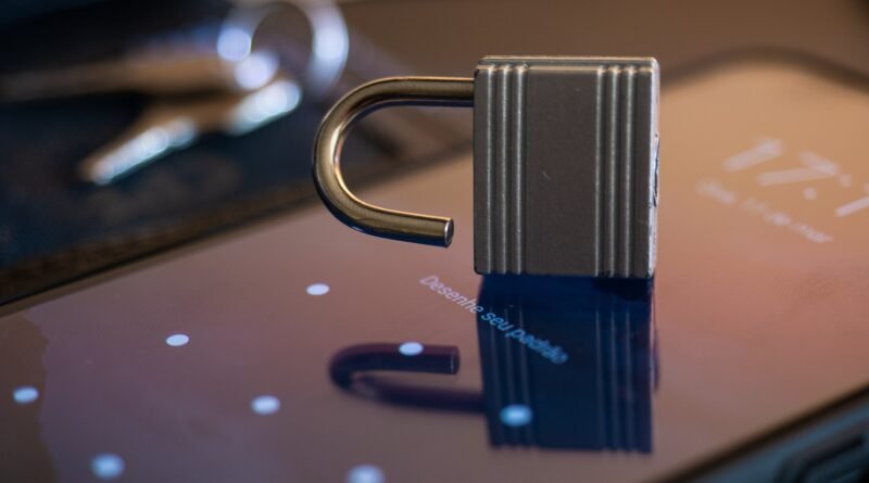 Policiais utilizam técnicas para recuperar conversas e arquivos de celulares e nuvens de investigados