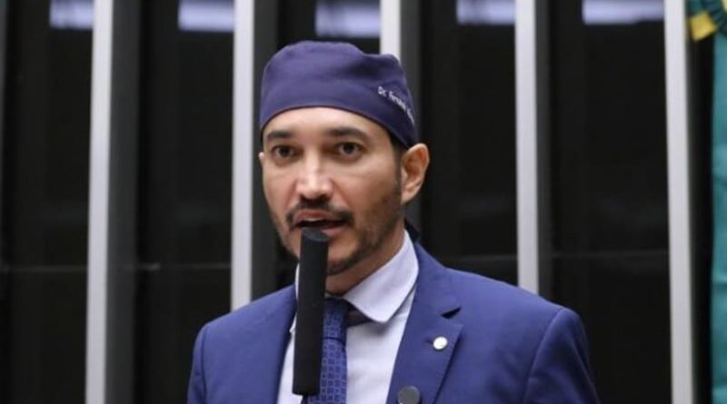 Projeto determina pagamento de adicional por insalubridade e periculosidade a professores