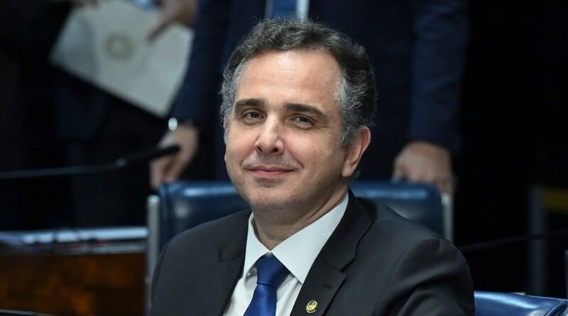 PSB oficializa adesão de Pacheco e prepara terreno para eleição em MG