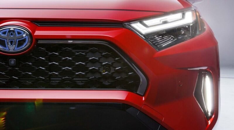 RAV4, SUV líder de vendas global, inicia transição geracional e provoca queda na produção da Toyota
