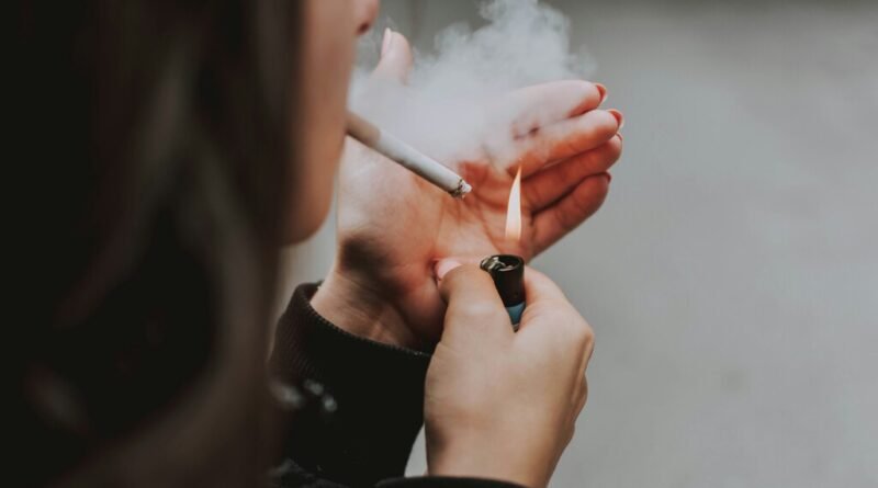 Reino Unido proíbe venda de cigarros para nascidos a partir de 2008