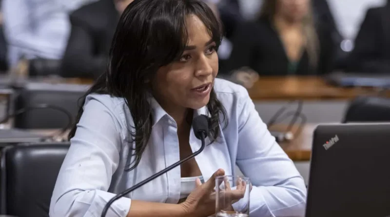 Senadora critica candidatura presidencial de Caiado, abandona PSD e se filia ao PT