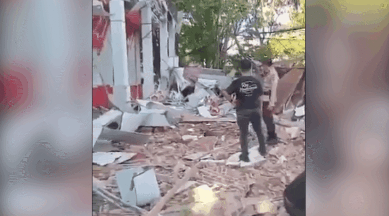 Terremoto de 7,8 graus provoca morte de mulher de 70 anos na Indonésia