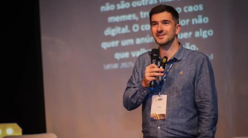 Tiago Rigo se destaca como um profissional versátil e multidisciplinar