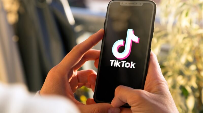 TikTok e saúde mental: a desinformação sobre TDAH, TEA e outros temas na plataforma