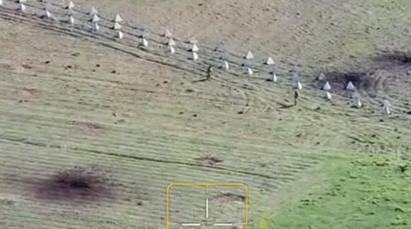 Ucrânia utiliza soldados russos disfarçados para avaliar eficácia do cessar-fogo e gera cena perplexa