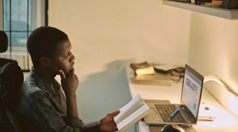 Uso da inteligência artificial por brasileiros no trabalho, nos estudos e na vida pessoal