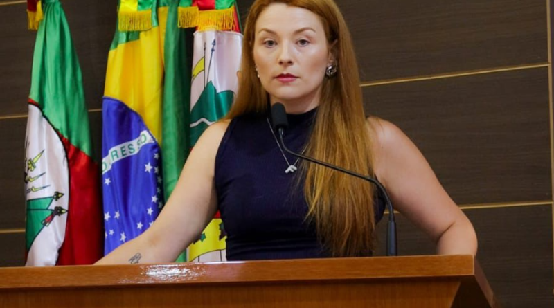 Vereadora solicita cassação de mandato de colega detido por violência doméstica em Farroupilha
