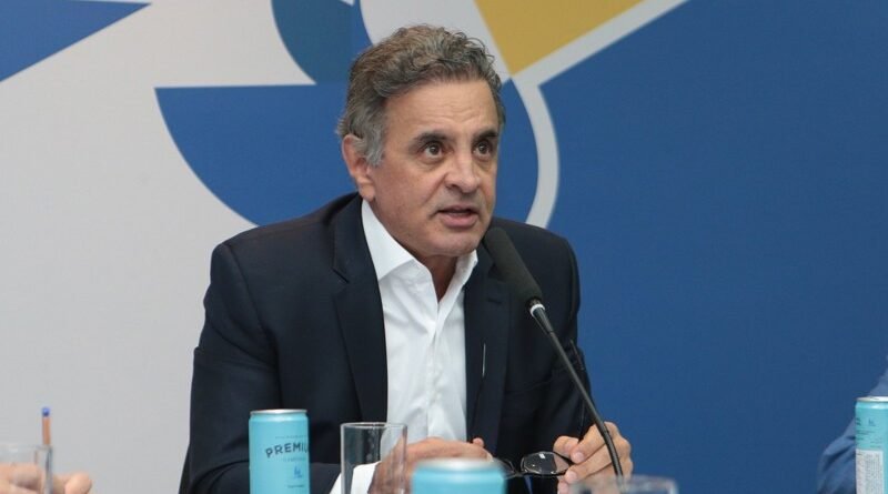 Aécio afirma que o tempo dirá sobre sua campanha presidencial