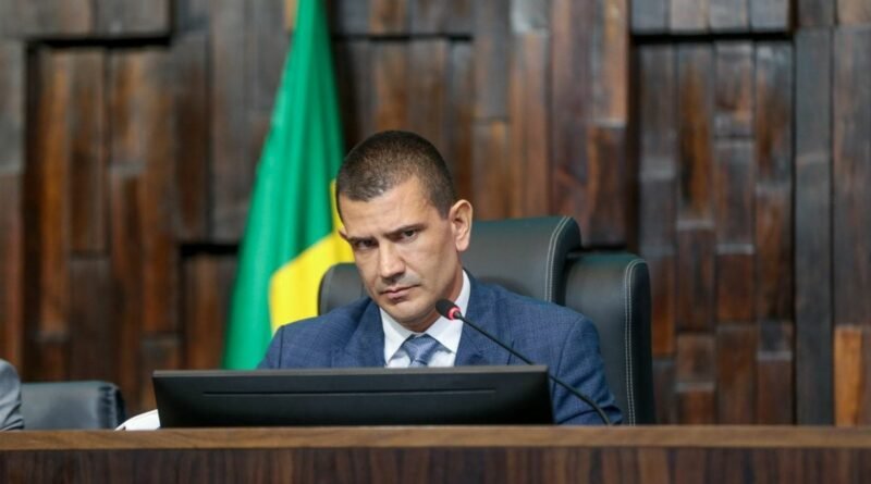 Alerj apoia no STF votação que elegeu Douglas Ruas como presidente
