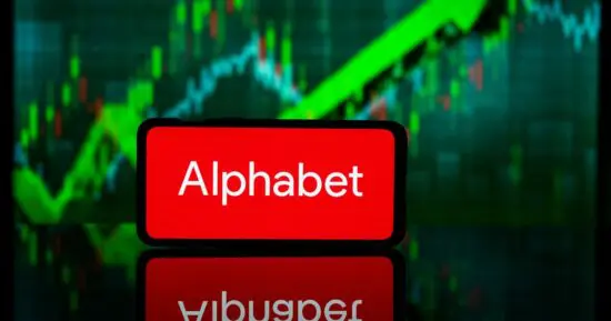 Alphabet considera emitir bônus em iene para financiar expansão em inteligência artificial