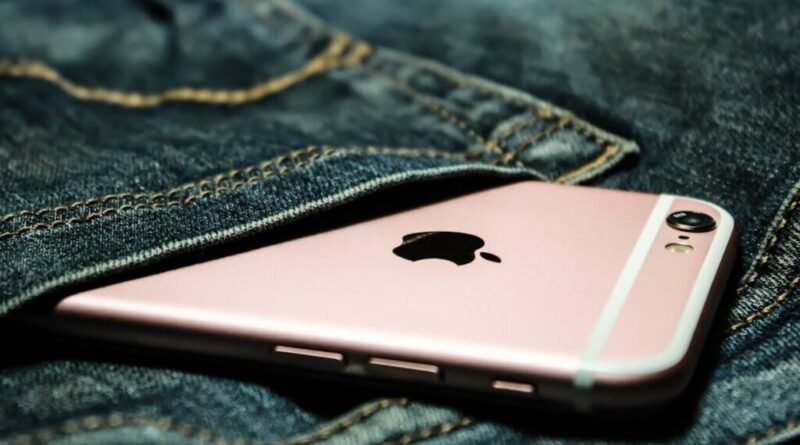 Apple permite atualização de iPhones com até 11 anos de uso sem oferecer desculpas aos usuários