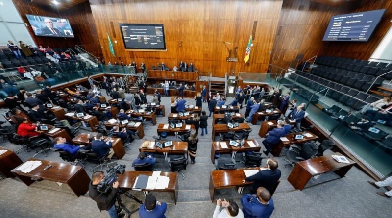 Assembleia Legislativa do Rio Grande do Sul aprova aumento de 5,35% no piso regional