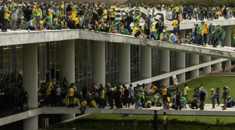 Balanço do STF revela que 190 pessoas estão detidas por envolvimento nos eventos de 8 de janeiro e na tentativa de golpe