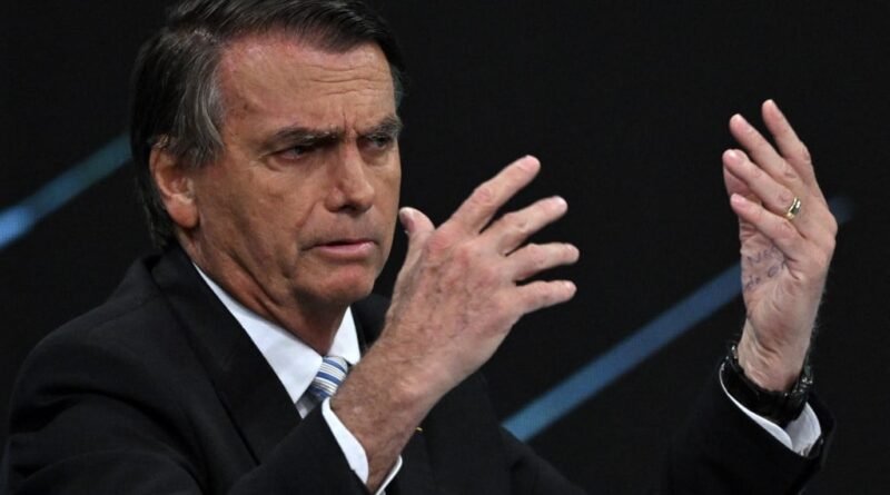 Bolsonaro tem alta hospitalar após cirurgia no ombro