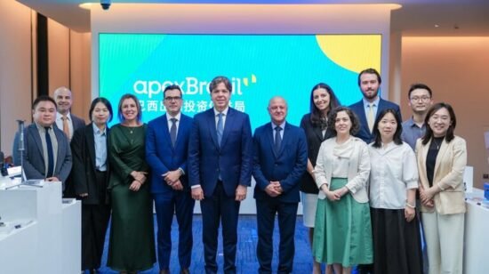 Brasil apresenta proposta de investimentos em IA, data centers e 5G na China