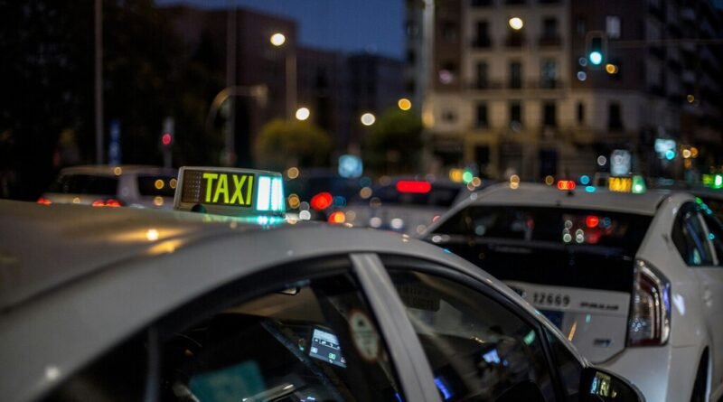 Carros autônomos transformam conceito de transporte e reduzem necessidade de táxis com quatro lugares