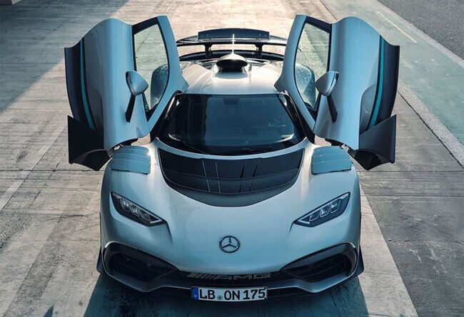 Carros de luxo dos jogadores de futebol na Copa do Mundo