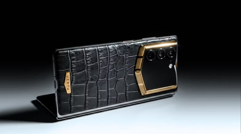 Celular dobrável de luxo é lançado por R$ 34.400, mas apresenta processador ultrapassado