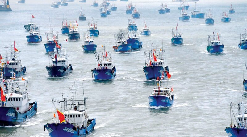 China concentra milhares de embarcações pesqueiras na costa do Japão em atividade suspeita