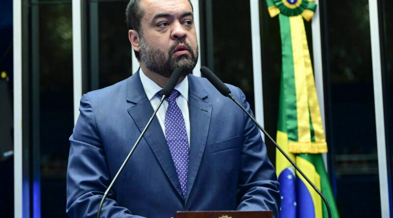 Cláudio Castro criou condições favoráveis para fraudes fiscais bilionárias da Refit, revela Polícia Federal