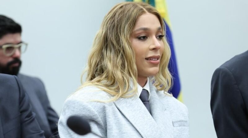 Comissão aprova incentivo fiscal para empresas que contratarem 20% de funcionários negros