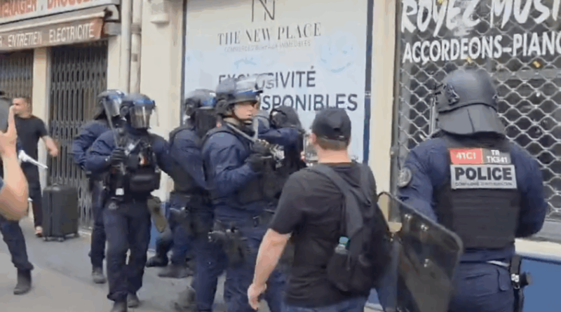 Conflito entre policiais e manifestantes marca o 1º de Maio em Paris