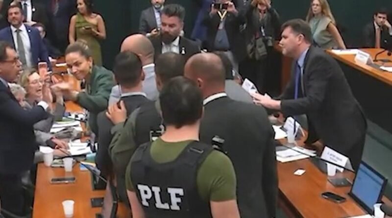 Conflito no Conselho de Ética leva a intervenção policial