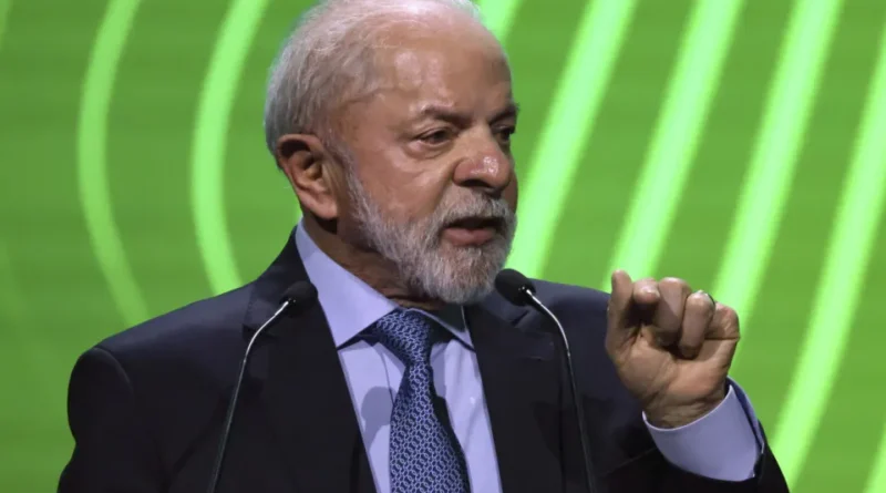 Congresso anula veto de Lula e aprova projeto que diminui pena de Bolsonaro