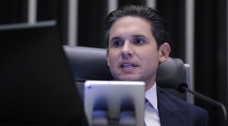 CPI do Banco Master seguirá diretrizes regimentais, garante Hugo Motta