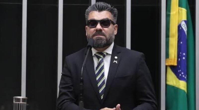 Delegado Caveira sugere restrição de voos da FAB apenas para presidente e vice-presidente