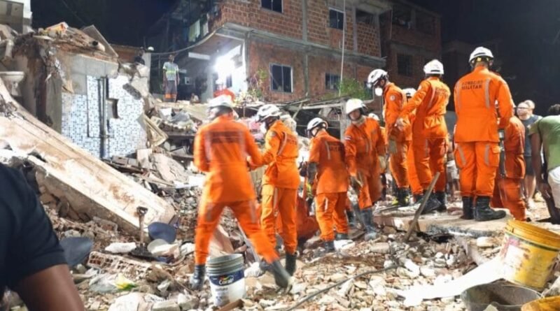 Desabamento em Salvador resulta em pelo menos uma morte