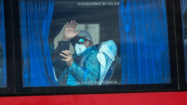 Duas pessoas resgatadas de navio são diagnosticadas com hantavírus