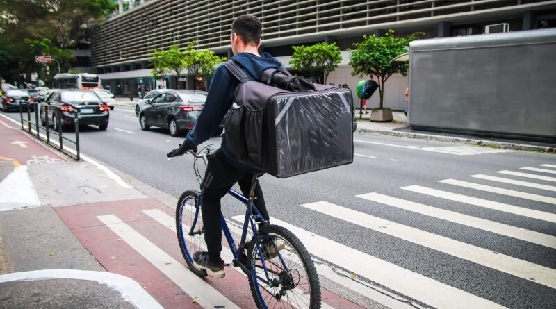 Estudo aponta risco de concorrência com crescimento de aplicativos chineses de delivery