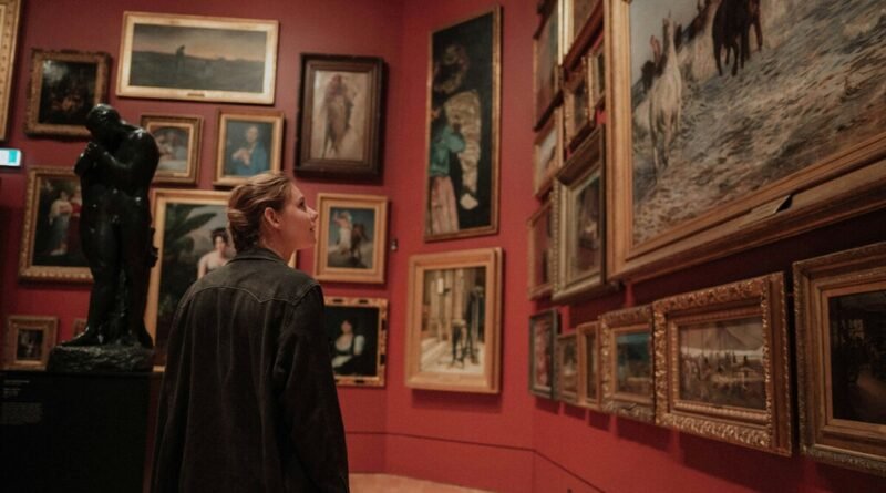 Estudo investiga a influência da arte e da cultura no envelhecimento saudável