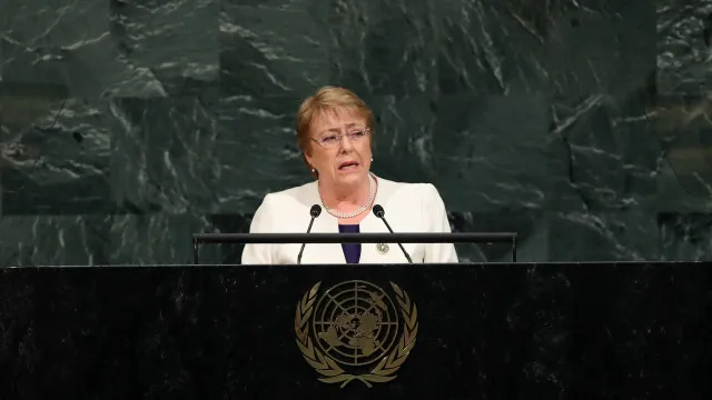 Governo Lula avalia apoio à candidatura de Bachelet na ONU