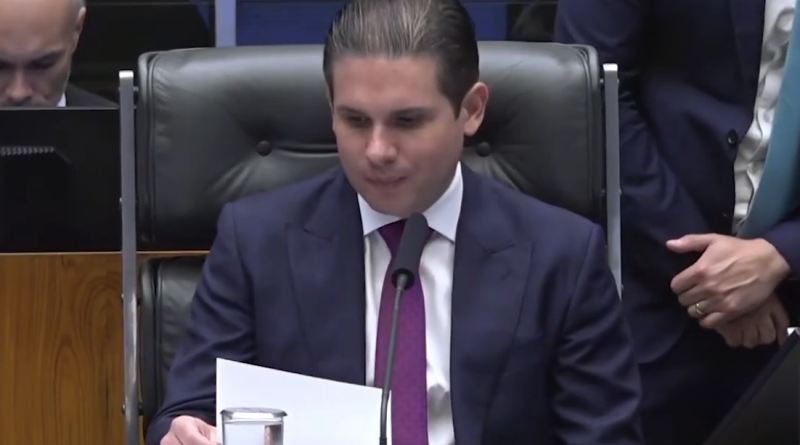 Hugo Motta ressalta a missão da Câmara de ouvir as demandas do Brasil