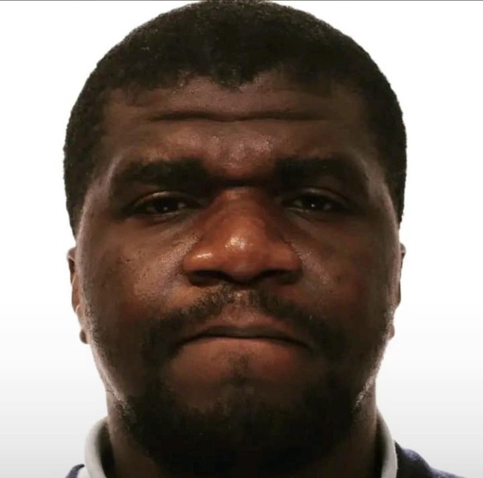 Yves Sakila em foto postada pelo irmão