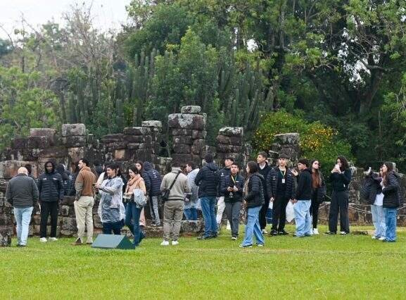 Jovens de programa estadual exploram legado das Missões Jesuíticas no Rio Grande do Sul