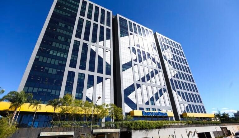 Lucro do Banco do Brasil cai no primeiro trimestre devido ao aumento da inadimplência rural