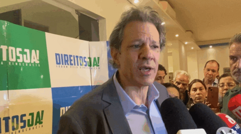 Lula ajusta direção ao reavaliar taxa das blusinhas, afirma Haddad