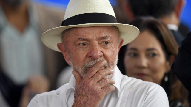 Lula esconde necessidade de radioterapia até de amigos e busca aparentar vitalidade para eleições