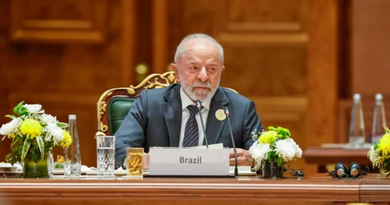 Lula regulamenta decisão do STF e aumenta responsabilidade legal das grandes tecnologias